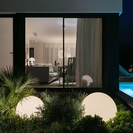 Διαμέρισμα Luxury Beta Prestige With Pool *
